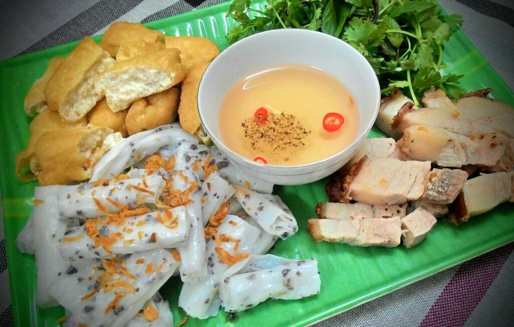 món ngon ngày tết Bánh Cuốn Thanh Trì